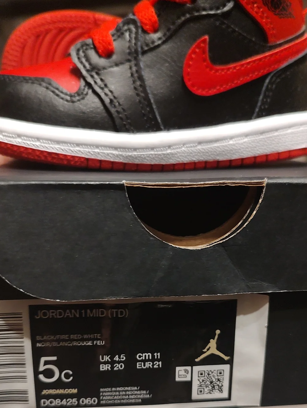 Jordan 11 Toddler High-Top Sneakers Size 5C  Black and Red New